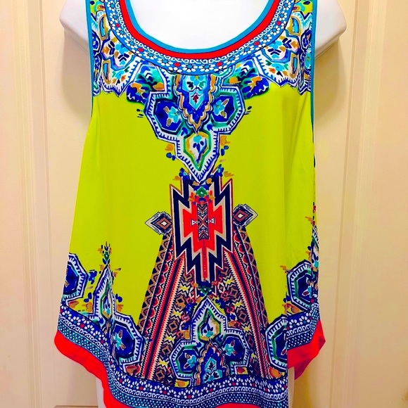 Very pretty and vibrant tank top by PEACH PUFF Medium - Picture 5 of 12